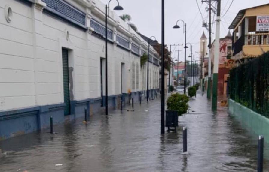 Desbordamientos de ríos afectan actividades productivas y educativas en Puerto Plata