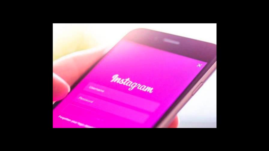 Instagram estrena modo oscuro