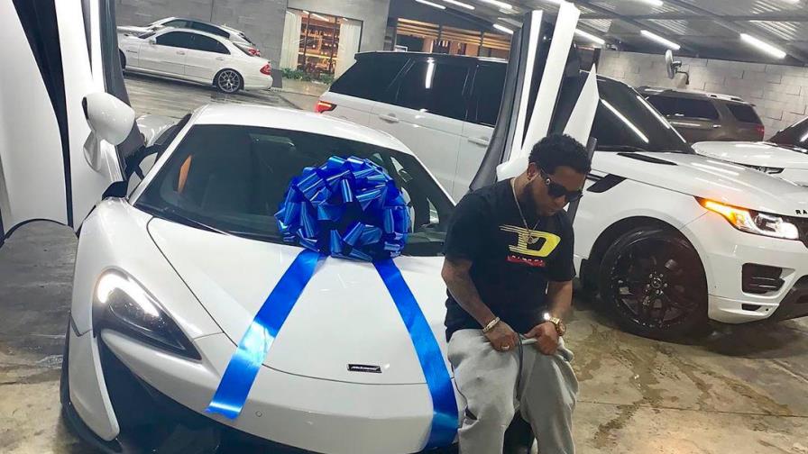 El súper carro de 200 mil dólares que estrena Chimbala