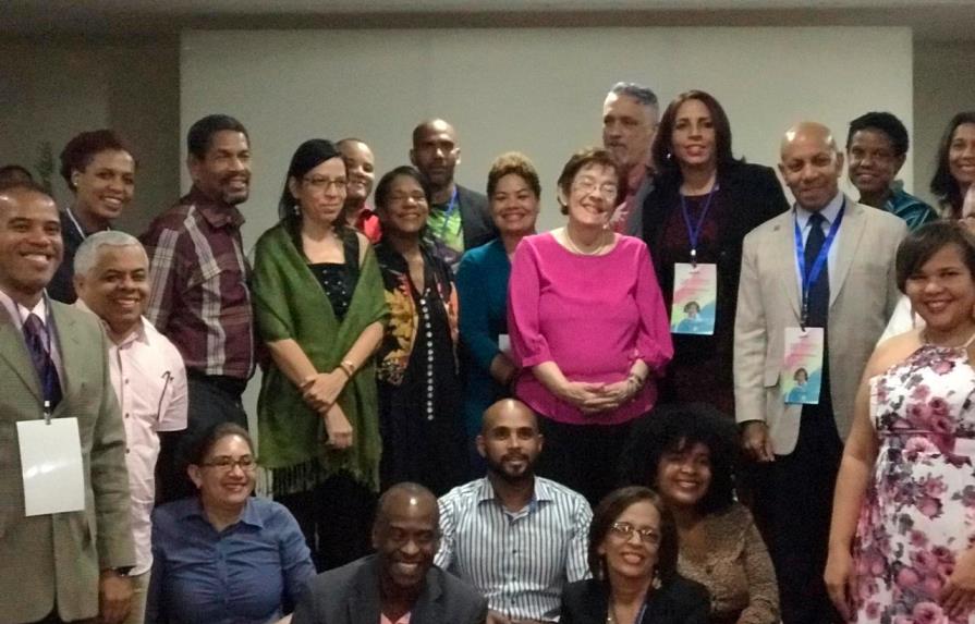 Taller Narradores de Santo Domingo celebra congreso literario