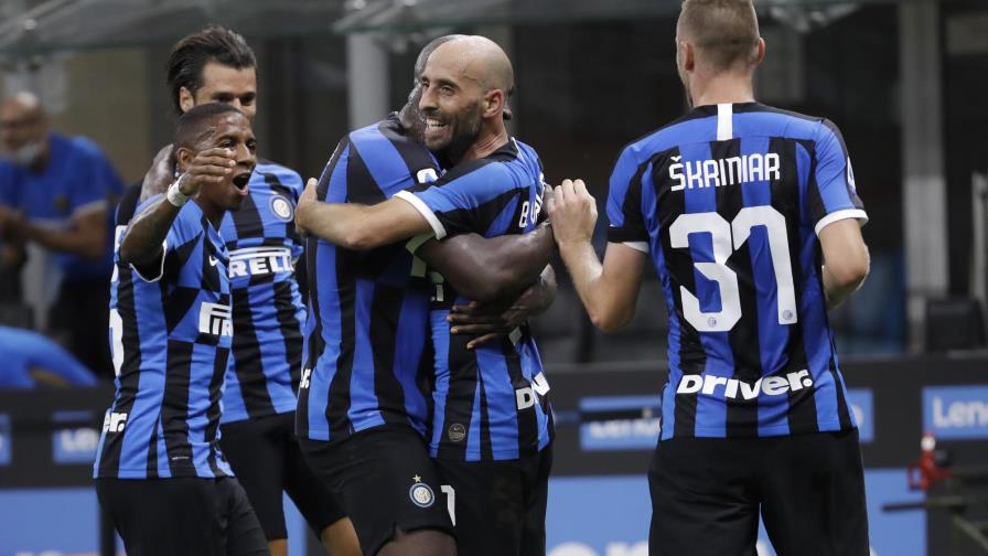 Inter empata 3-3 con Sassuolo y ve alejarse a la Juventus