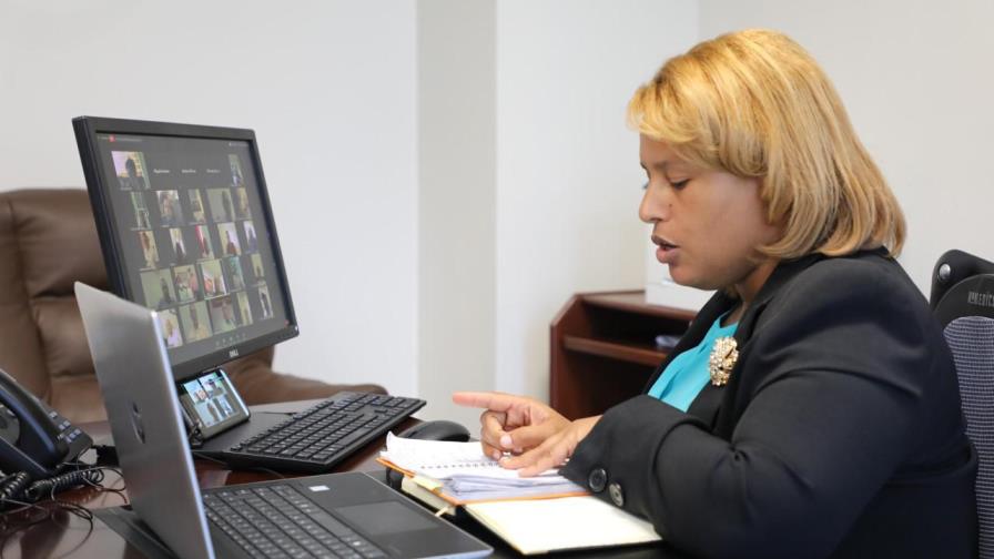 Capacitan supervisores sobre desinfección en OMSA, El Metro y el Teleférico 