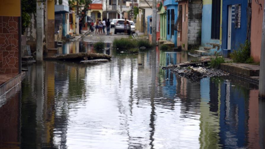 Solo 11 provincias en alerta verde tras paso de huracán Isaías Solo 11 provincias en alerta verde tras paso de huracán Isaías
