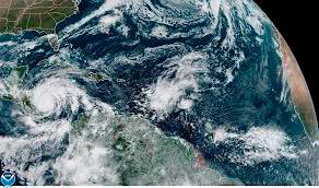 El poderoso huracán Iota pierde fuerza tras causar graves daños en Nicaragua