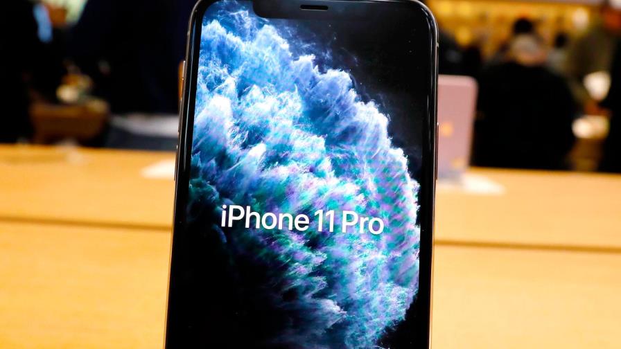 Multa de casi dos millones a Apple en Brasil por vender iPhone sin cargador