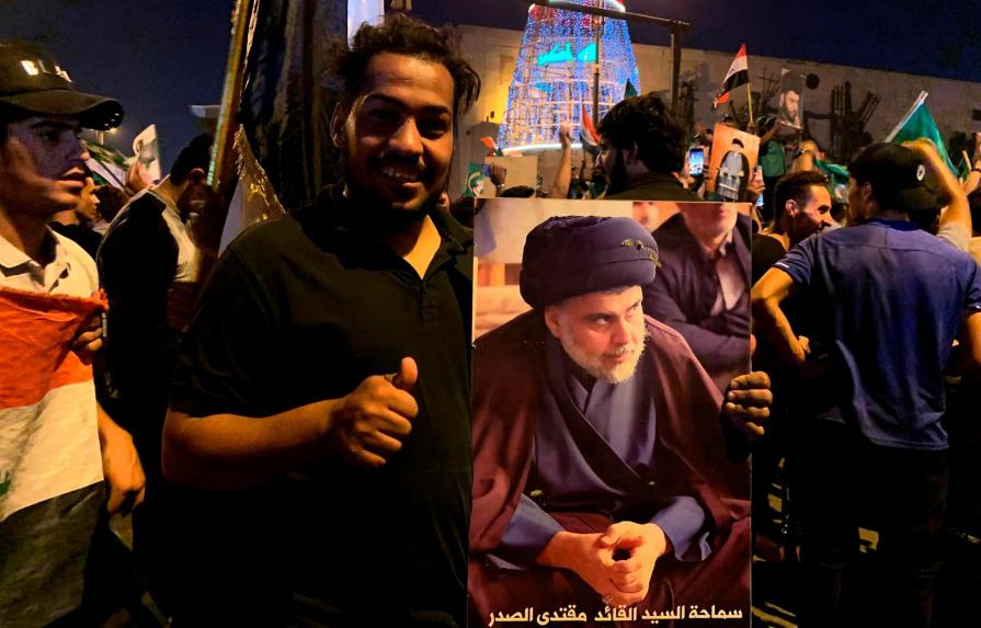 Fuegos artificiales y euforia por victoria electoral de clérigo chií en Irak