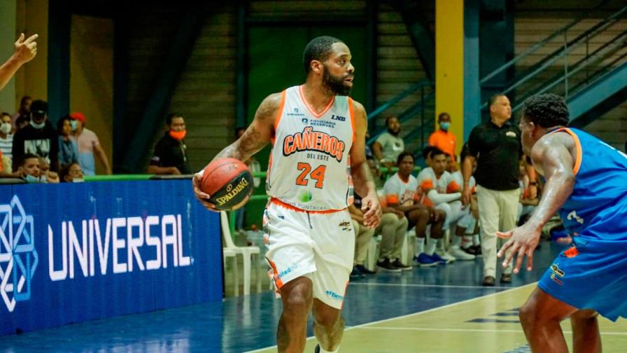 Araujo atrapó 18 rebotes y los Cañeros toman la delantera Araujo atrapó 18 rebotes y los Cañeros toman la delantera