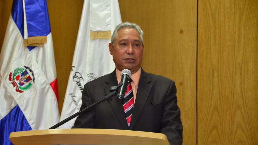 Ministro de Economía afirma el país está a tiempo de enderezar sistema de seguridad social