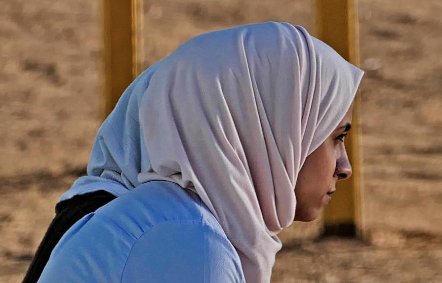 Un tribunal belga respalda prohibición del velo islámico en escuelas