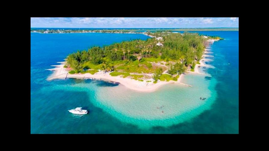 Islas Caimán descarta reabrir sus fronteras al turismo antes de 2022
