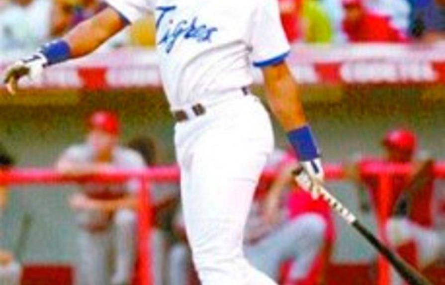 Israel Alcántara, líder H4 de Licey