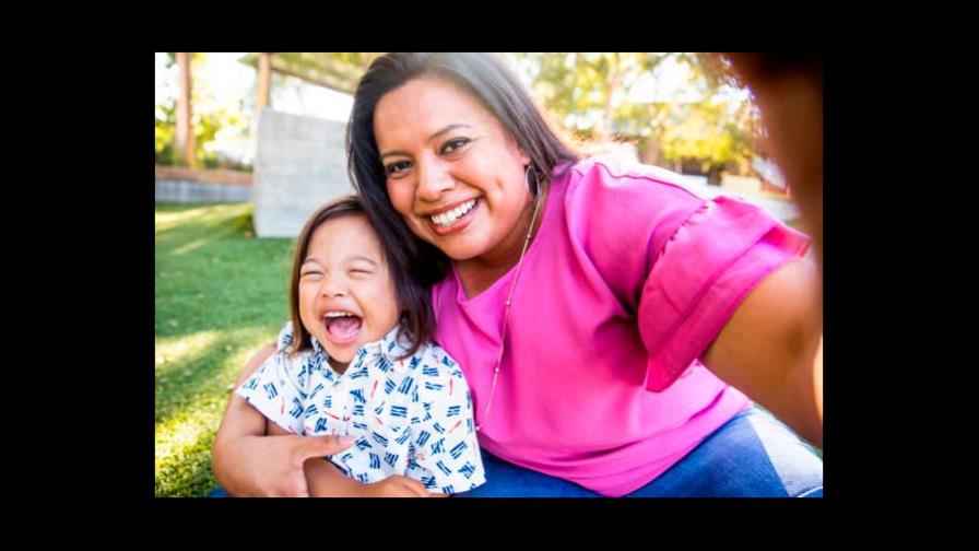 La crianza de hispanos en su lengua materna no estorba aprendizaje del inglés