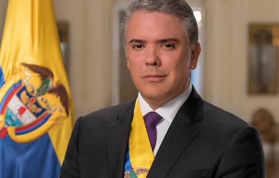 Piden investigar a presidente colombiano, Iván Duque, por delitos electorales
