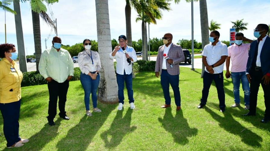 Iván Ruiz media en solución de conflicto en Punta Cana