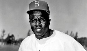 Jackie Robinson cambi&oacute; la materia prima del b&eacute;isbol de Grandes Ligas