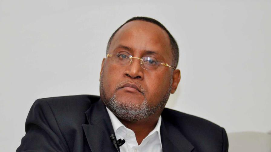 Los trabajadores piden discutir salarios en varios sectores Los trabajadores piden discutir salarios en varios sectores