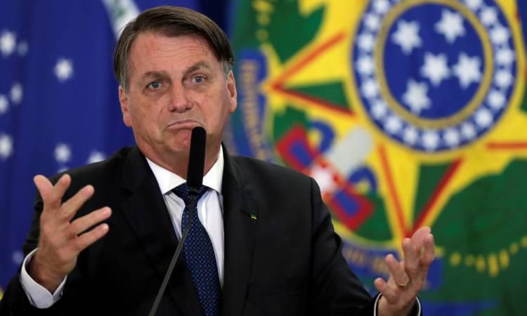 Bolsonaro afirma que Brasil está una maravilla tras decir que estaba quebrado