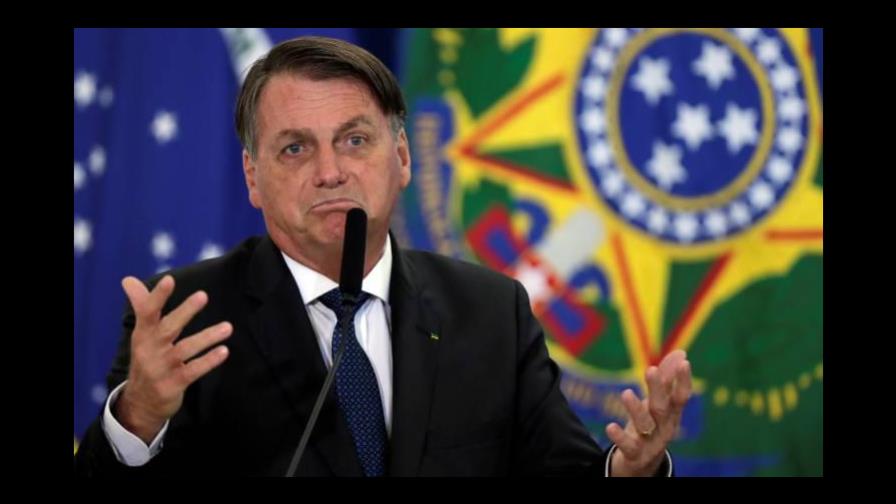 Bolsonaro afirma que Brasil está una maravilla tras decir que estaba quebrado