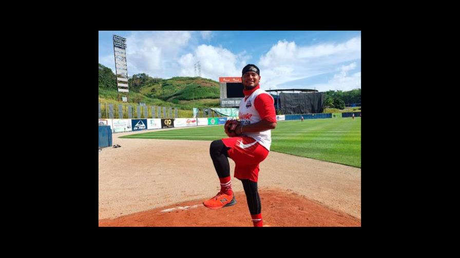 Panameño Barría: primer pelotero positivo a COVID-19 en Mazatlán