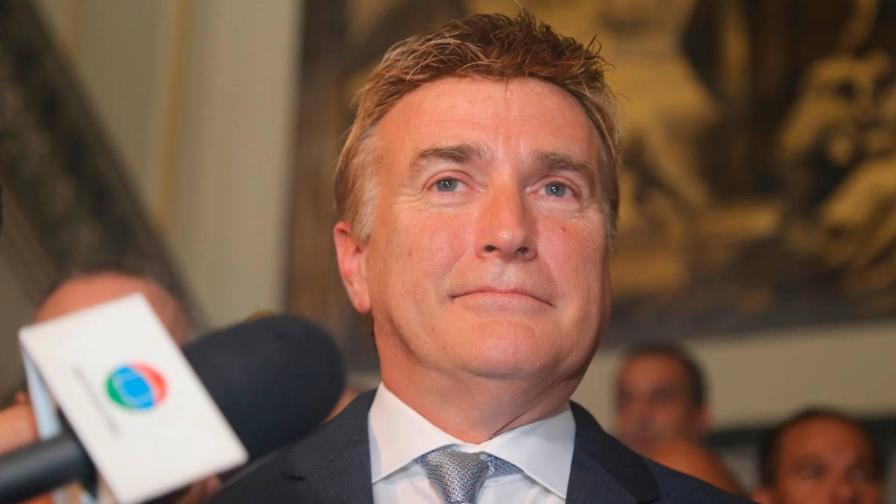 Exembajador de EEUU en RD envía mensaje ante paso de la tormenta Isaías