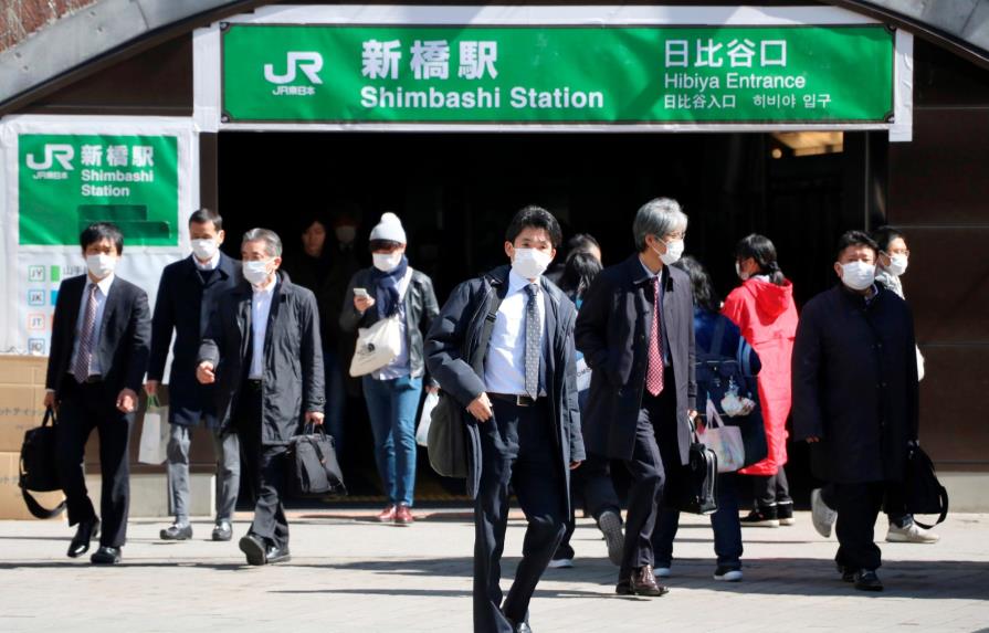 Japón se resiste al teletrabajo pese al brote de coronavirus
