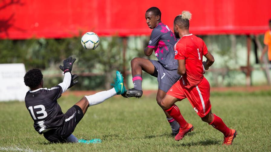 El fútbol bordea 10,000 jugadores en RD en base de datos de la FIFA