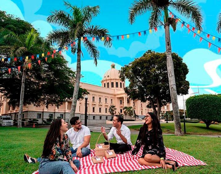 Invitan a picnic en los jardines del Palacio Nacional este primero de agosto 