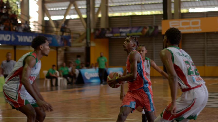 Los Constituyentes siguen sin fallar en cinco partidos al vencer a los Trenes de La Romana