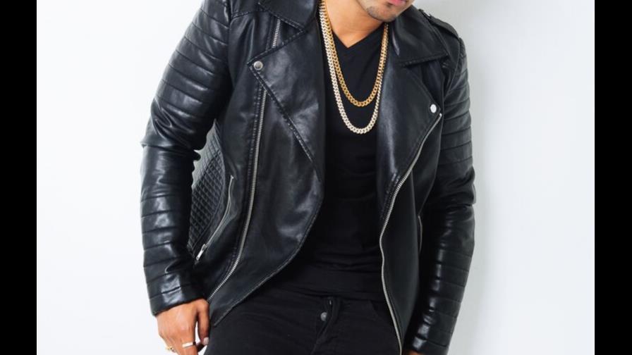 Jaudy busca conquistar corazones con “Ferrari rojo” Jaudy busca conquistar corazones con “Ferrari rojo”