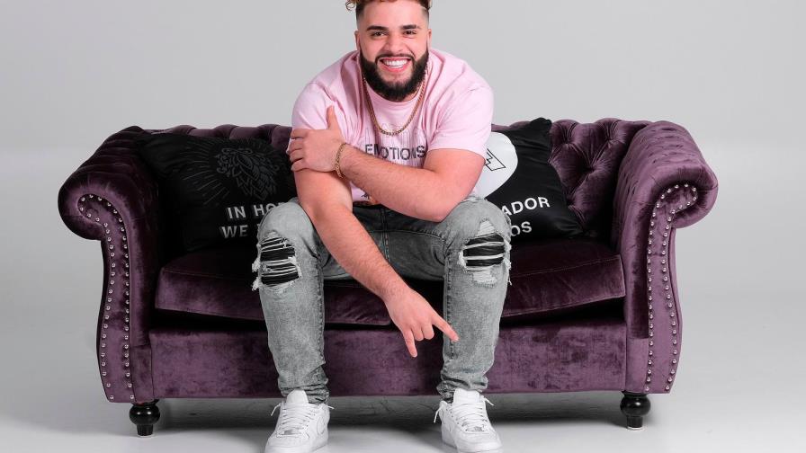 Cantante Jay Borbón promociona el sencillo “Anda sola”