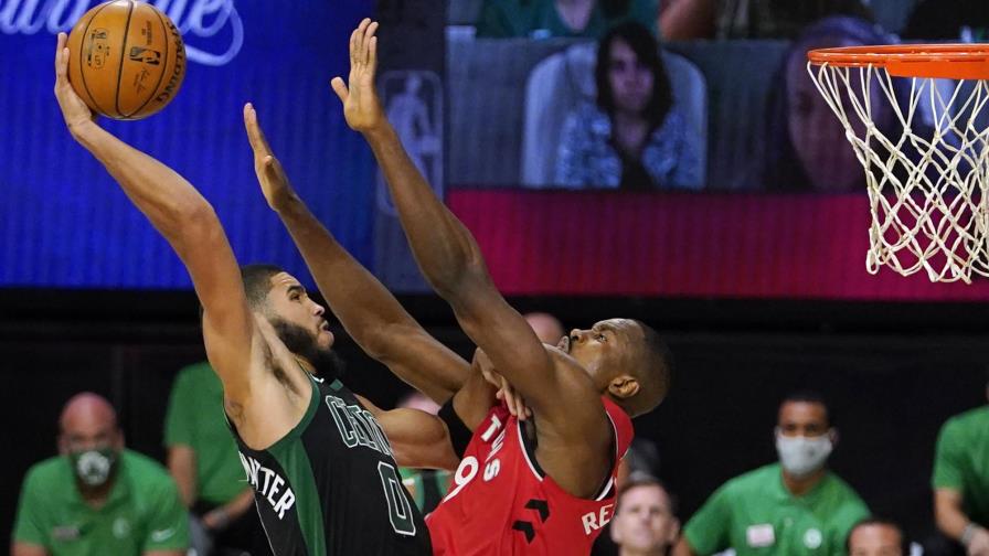 Celtics domina a Raptors y toma ventaja de 3-2 en la serie