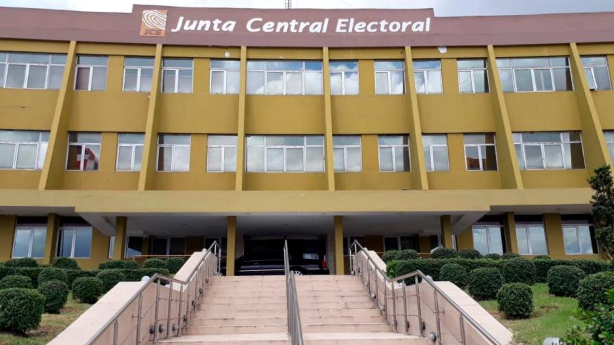 Fuerza del Pueblo y partidos minoritarios recurrirán en el TSA resolución de la JCE Fuerza del Pueblo y partidos minoritarios recurrirán en el TSA resolución de la JCE