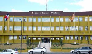 JCE solicita a Presupuesto libramiento total de dinero para partidos