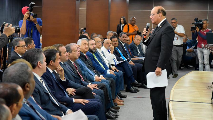 Lucha por cuota de género hace chocar a la Ley de Partidos con la Ley Electoral