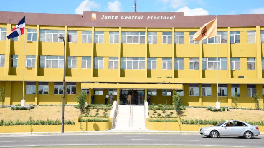 PLD y PRM demandan profundo saneamiento en la Junta Central Electoral PLD y PRM demandan profundo saneamiento en la Junta Central Electoral