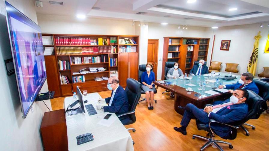 Pleno de la JCE sostiene reunión de seguimiento con miembros de las OCLEE