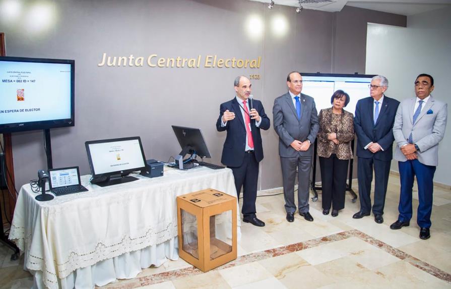 La JCE hará hoy prueba regional del voto automatizado en 27 municipios del país