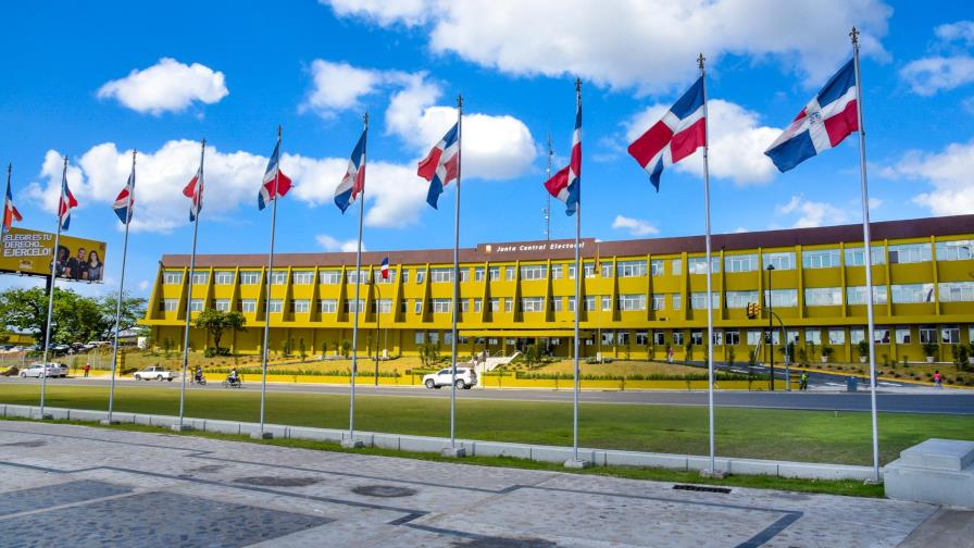 Senado juramenta hoy nueva JCE; miembros asumirán de inmediato 