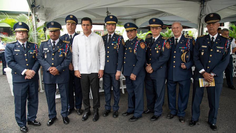 Bomberos del Distrito Nacional celebran 92 años de fundación Bomberos del Distrito Nacional celebran 92 años de fundación