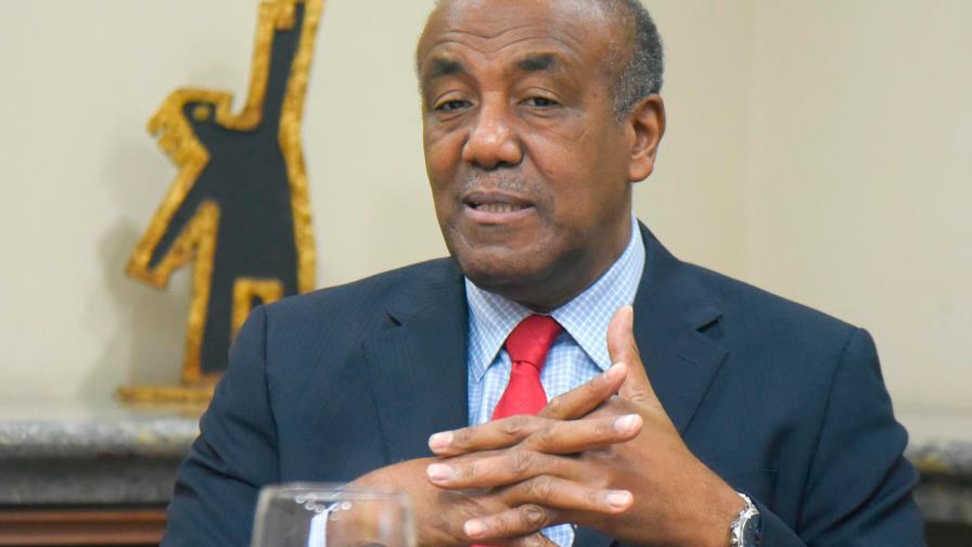 Ministro de Energía y Minas declara bienes por más de 35 millones de pesos