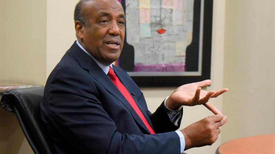 Gobierno licitará construcción de plantas para generación de 700 megavatios en el Cibao