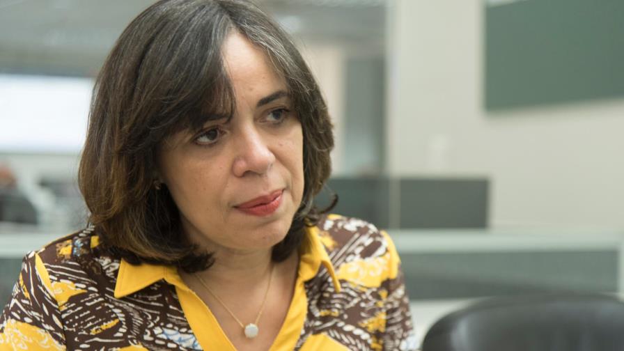 Esclerosis múltiple, la enfermedad de las “mil caras”, ataca a personas jóvenes Esclerosis múltiple, la enfermedad de las “mil caras”, ataca a personas jóvenes