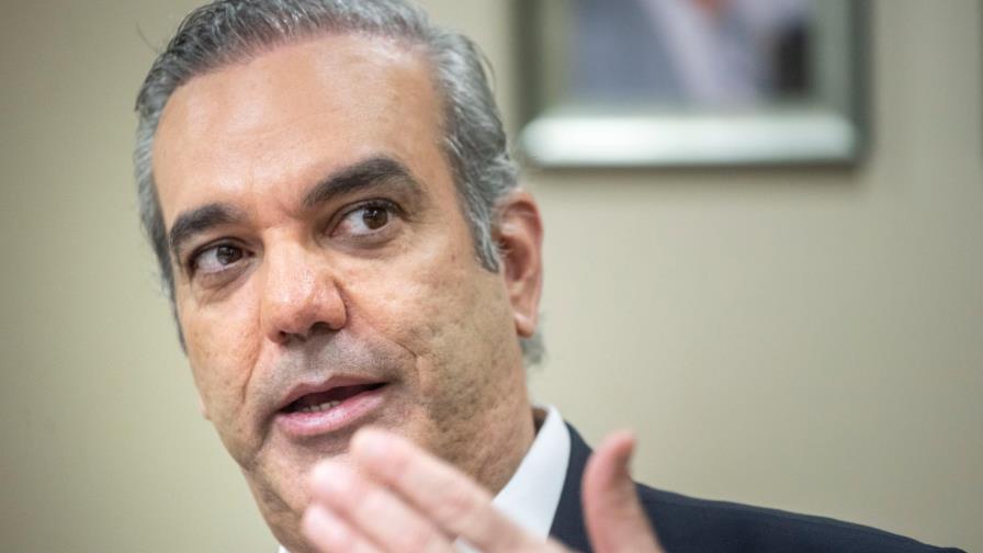 Abinader: “La solución del sector eléctrico la podemos pensar en unos dos años”