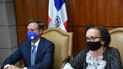 Jean Alain denuncia “persecución” en su contra por incidente con Miriam Germán