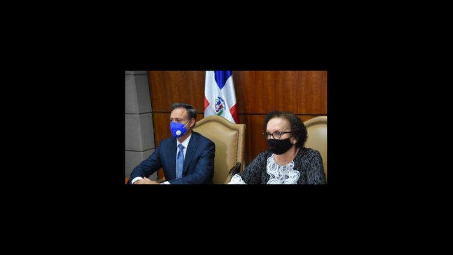 Jean Alain denuncia “persecución” en su contra por incidente con Miriam Germán