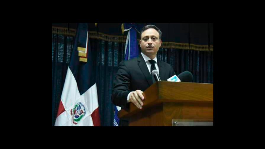 Proponen tres abogados para elegir el reemplazo del procurador Jean Alain Rodríguez