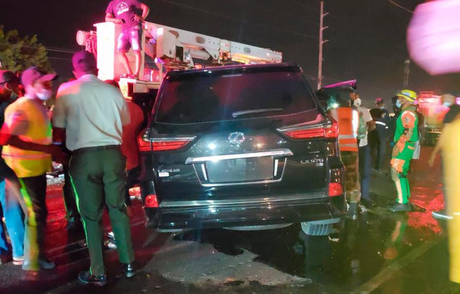 Dos heridos de gravedad en accidente en la autopista Las Américas