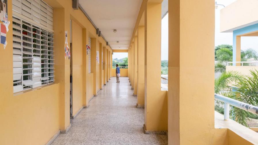 Columnas cortas prevalecen en las escuelas pese a su peligro ante un sismo Columnas cortas prevalecen en las escuelas pese a su peligro ante un sismo