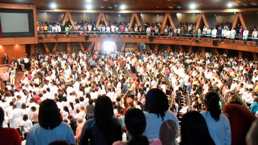 Médicos de la República Dominicana: población debe mantener la calma sobre el coronavirus Médicos de la República Dominicana: población debe mantener la calma sobre el coronavirus