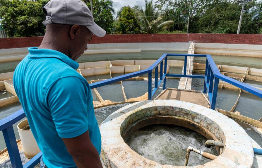 CAASD admite baja presión de agua en Arroyo Hondo, pero que trabaja en su solución